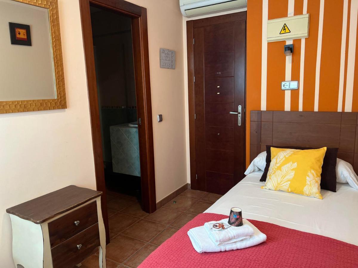 Hostal Trevelez エル・エヒド エクステリア 写真